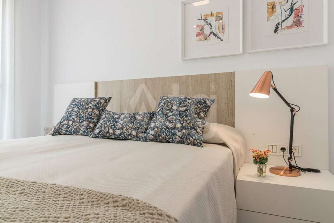 3 bedroom Apartment in Torrevieja - EES143246 - Photo - 11