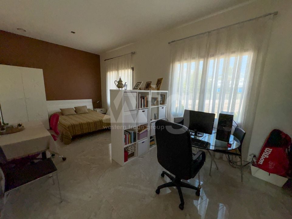 6 bedroom Villa in El Verger - EGH143513 - Photo - 15