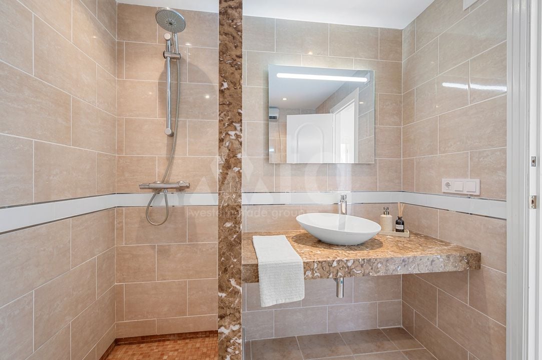 Villa de 3 chambres à Ciudad Quesada - CBB143828 - Photo - 26
