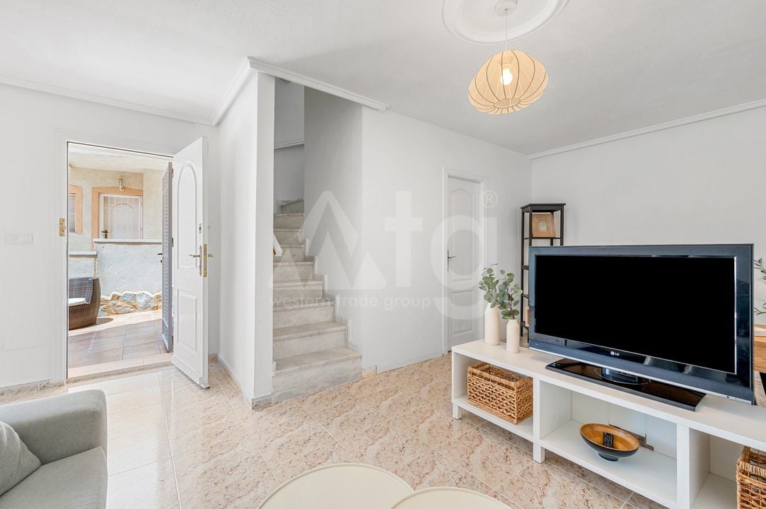 Villa de 3 chambres à Ciudad Quesada - CBB143828 - Photo - 24