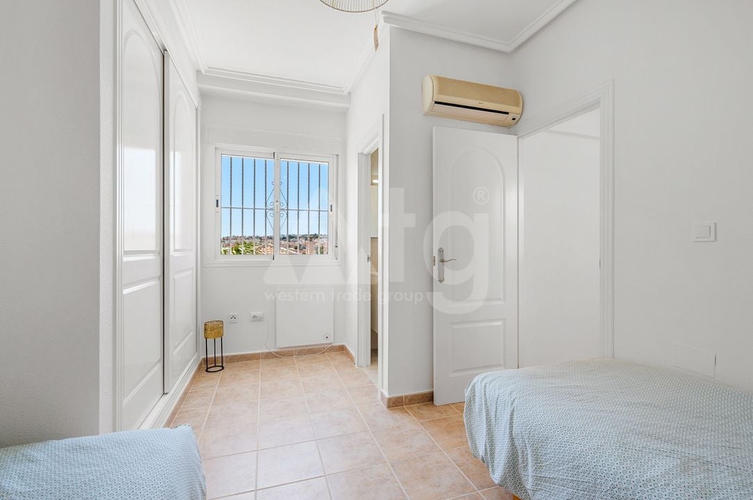 Villa de 3 chambres à Ciudad Quesada - CBB143828 - Photo - 21