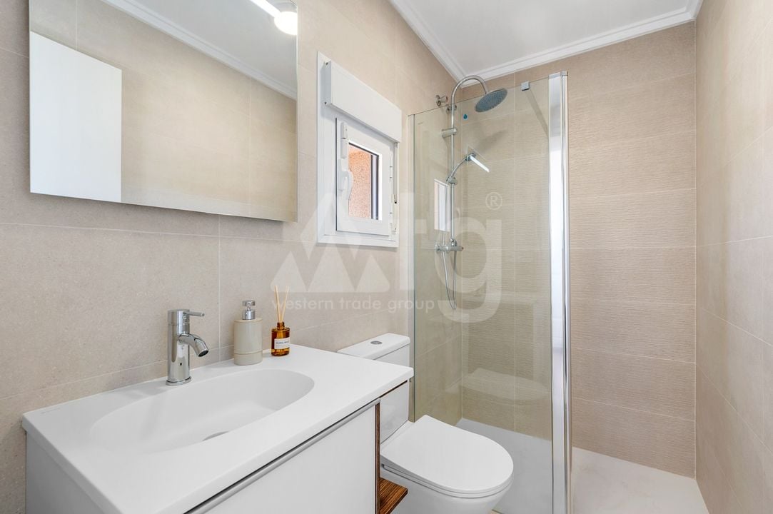 Villa de 3 chambres à Ciudad Quesada - CBB143828 - Photo - 28