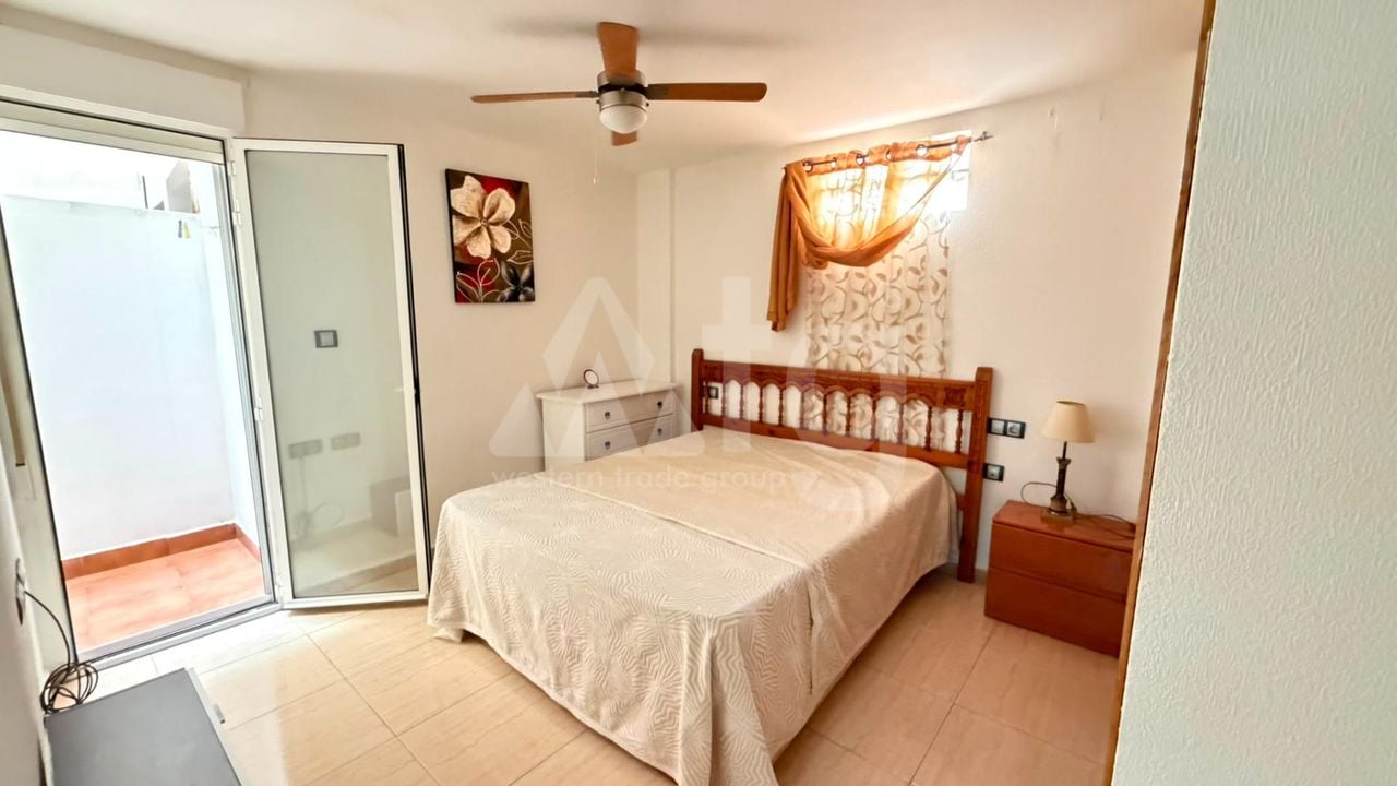 2 bedroom Apartment in Torrevieja - CT143842 - Photo - 10