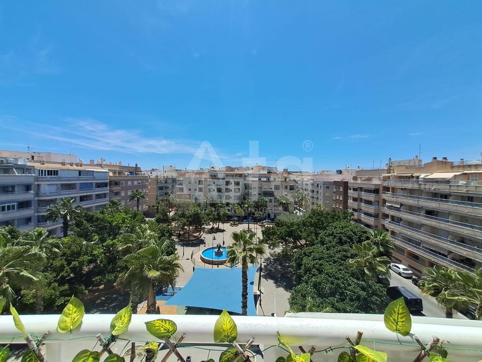 2 bedroom Penthouse in Torrevieja - VEC144045 - Photo - 1