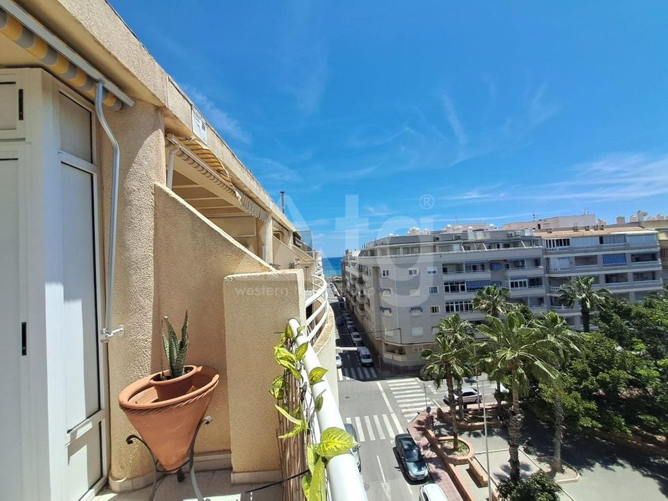 2 bedroom Penthouse in Torrevieja - VEC144045 - Photo - 12