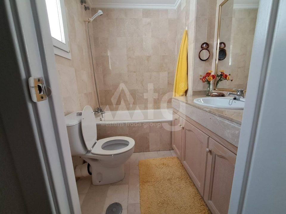 2 bedroom Penthouse in Torrevieja - VEC144045 - Photo - 8