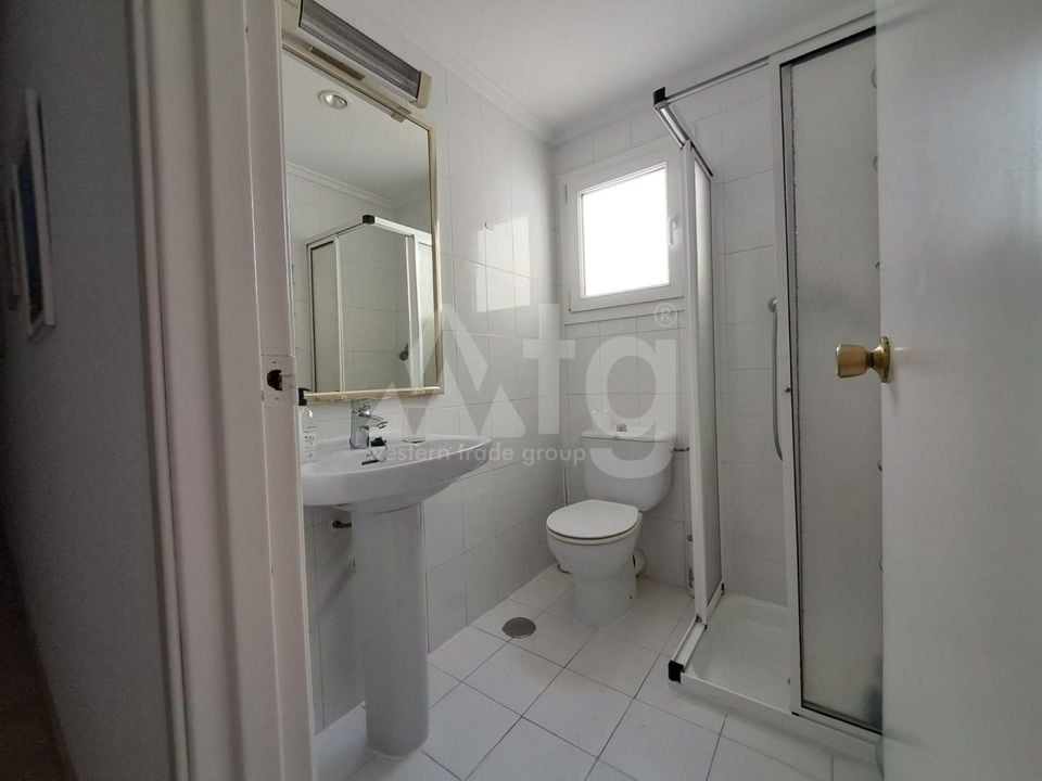 2 bedroom Penthouse in Torrevieja - VEC144045 - Photo - 9