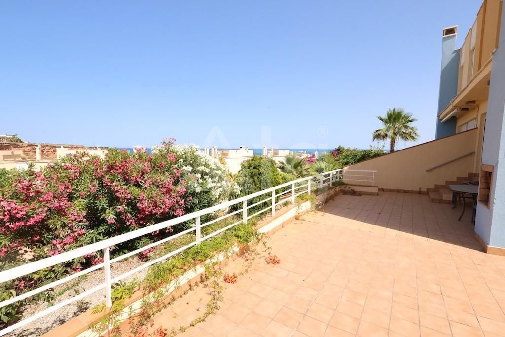 3 bedroom Villa in Orihuela Costa - CRR144112 - Photo - 4