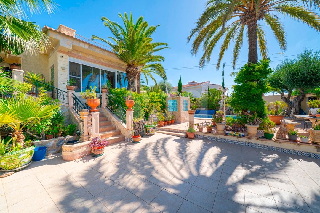 3 bedroom Villa in Rojales - CBB144133 - Photo - 1