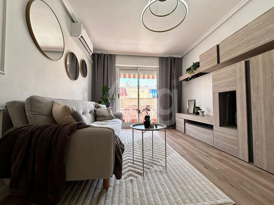 2 bedroom Apartment in Torrevieja - CT145061 - Photo - 4