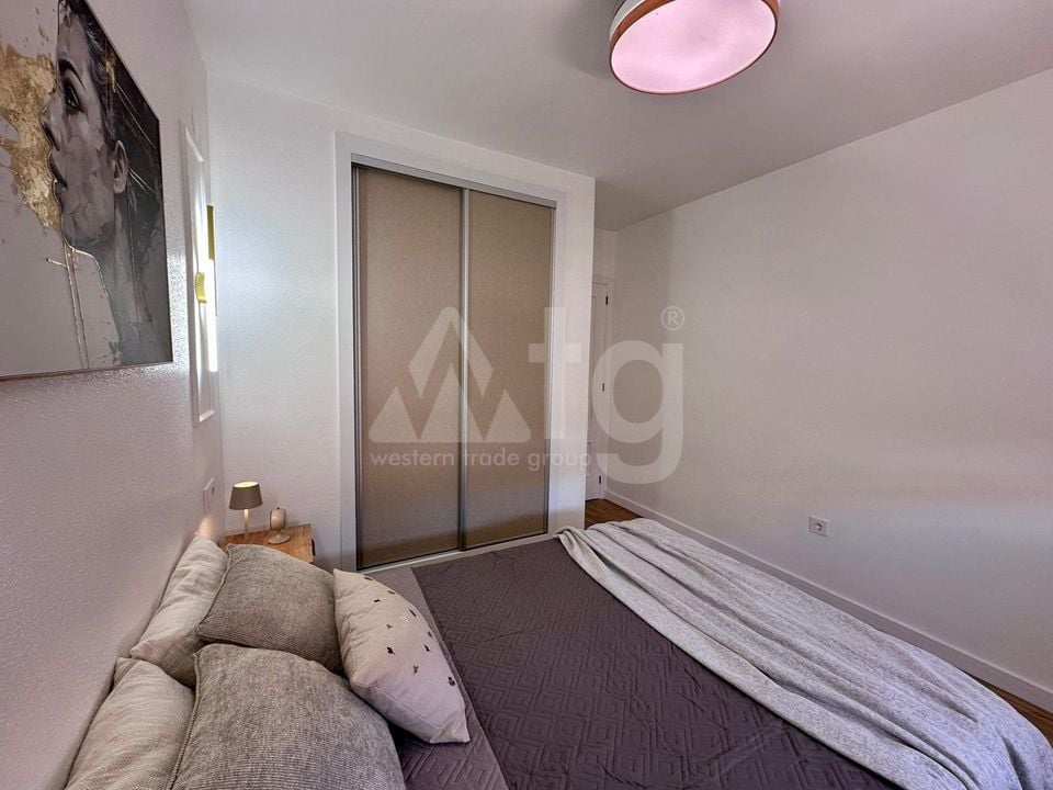 2 bedroom Apartment in Torrevieja - CT145061 - Photo - 11