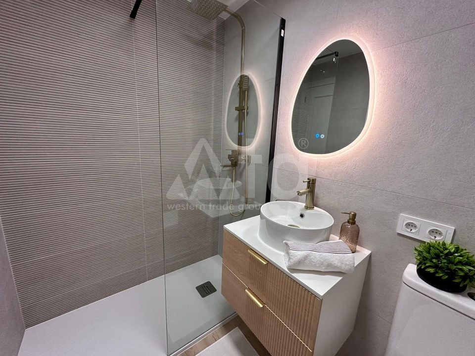 2 bedroom Apartment in Torrevieja - CT145061 - Photo - 17