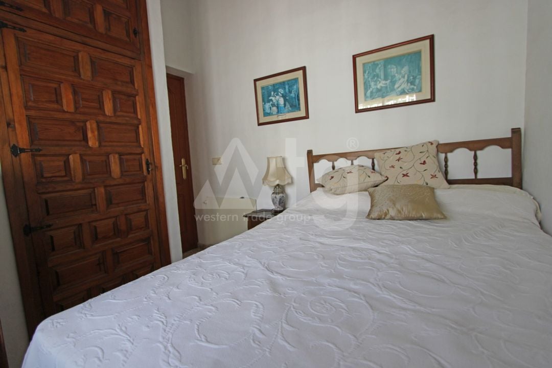 3 bedroom Villa in Orba - PGP145160 - Photo - 11