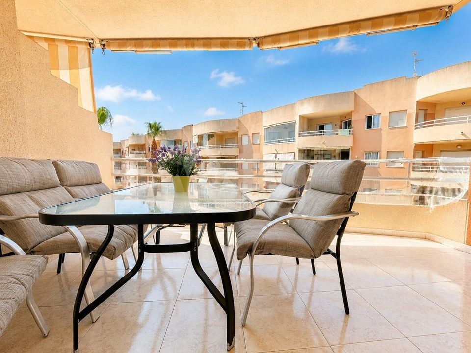 2 bedroom Apartment in Dehesa de Campoamor - URE145432 - Photo - 12