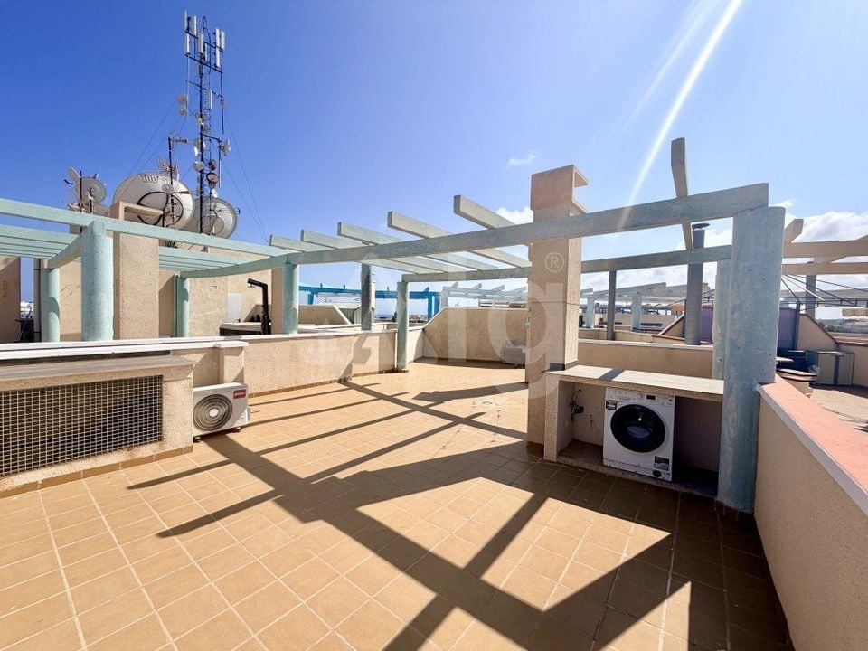 2 bedroom Penthouse in Orihuela Costa - CSH145307 - Photo - 14