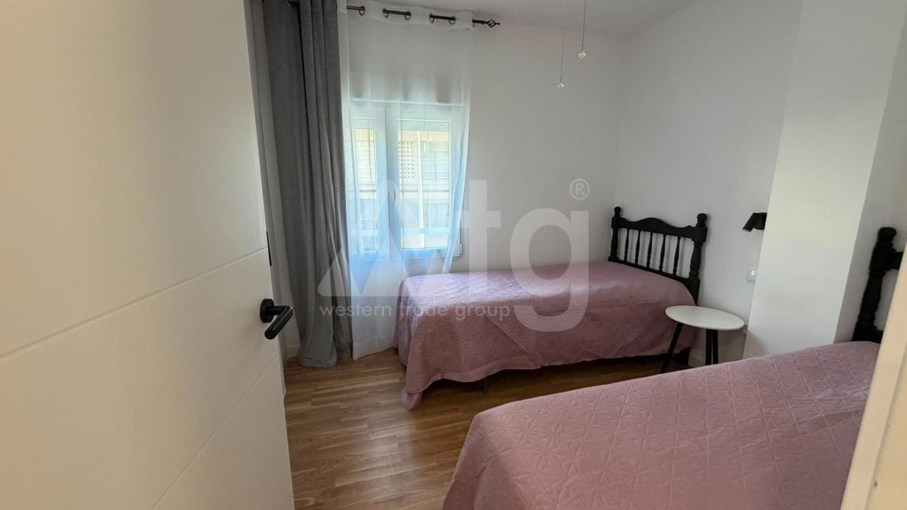 3 bedroom Apartment in Torrevieja - CT145438 - Photo - 24