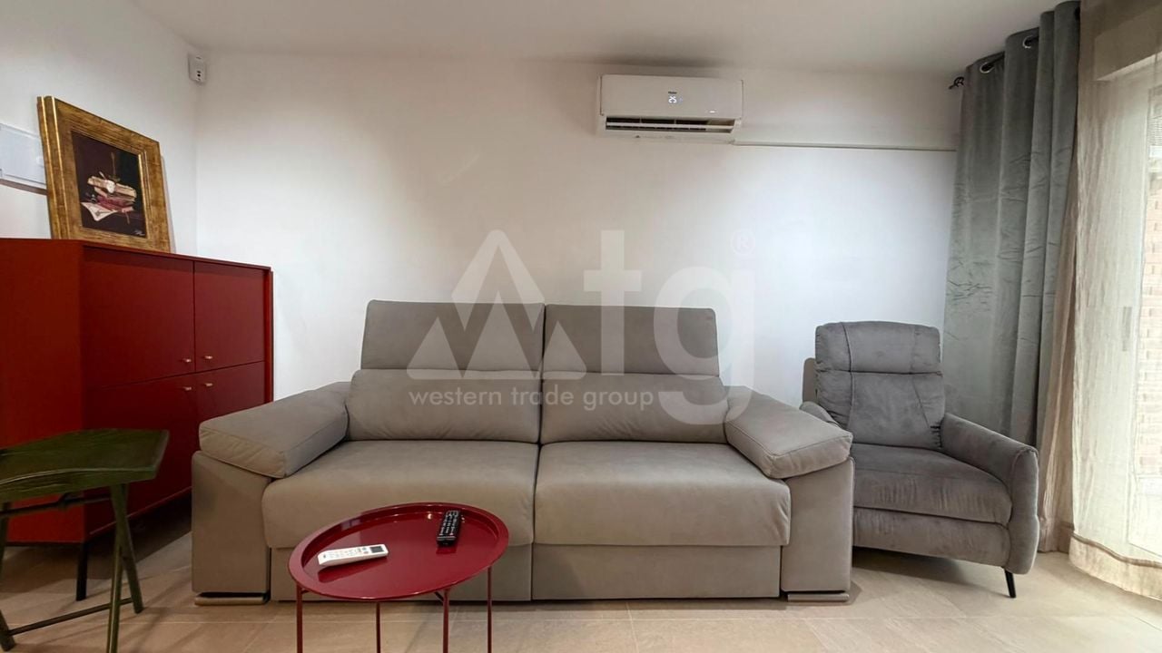 3 bedroom Apartment in Torrevieja - CT145438 - Photo - 3
