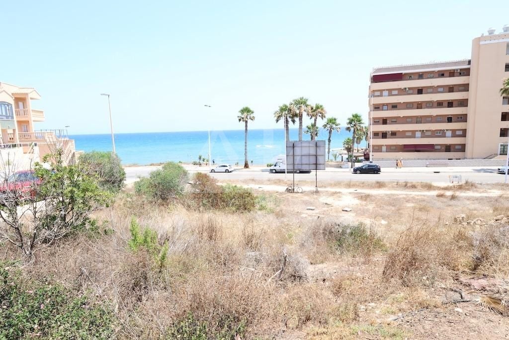 Parcela de  en Torrevieja- CRR145857 - Foto - 2