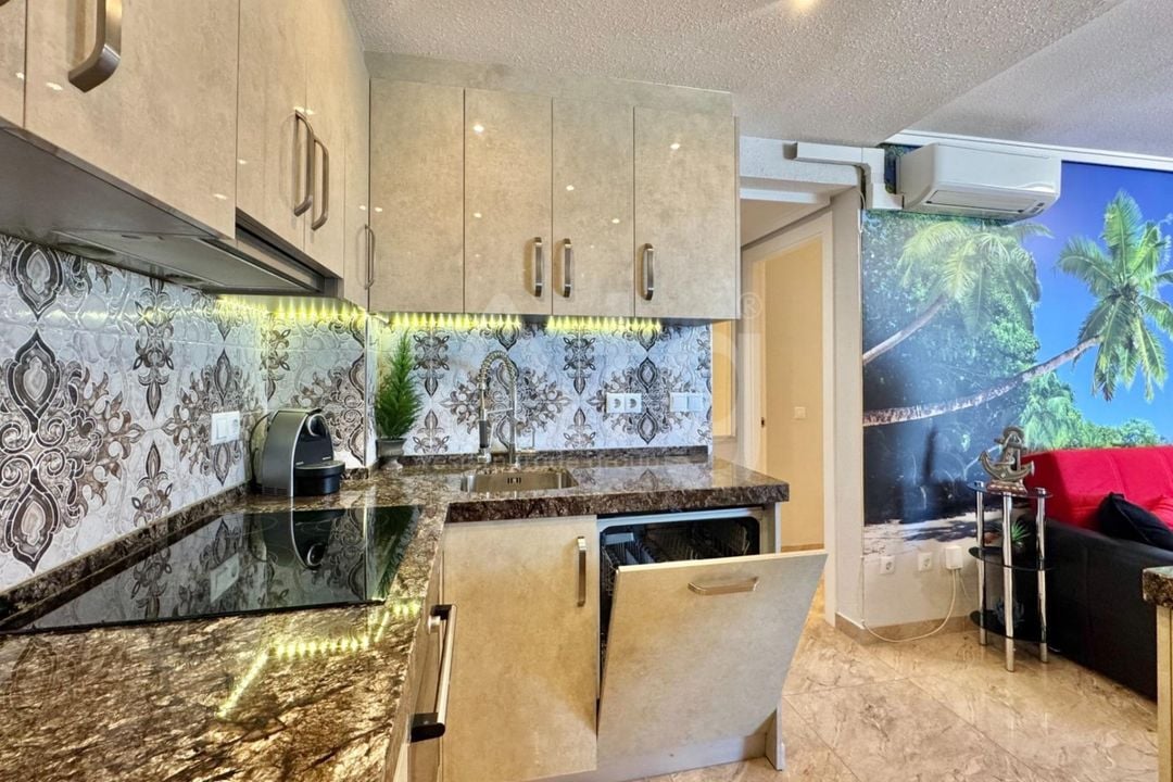 2 bedroom Apartment in Torrevieja - CBW146037 - Photo - 6