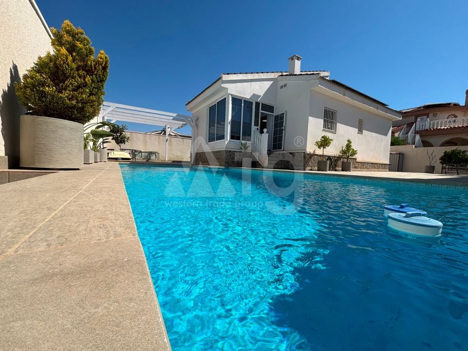 Villa de 4 chambres à Ciudad Quesada - LCP146108 - Photo - 1