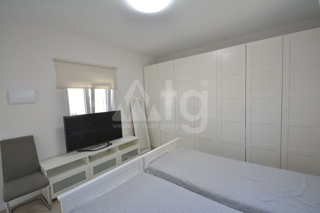 Villa de 4 chambres à Ciudad Quesada - LCP146108 - Photo - 11