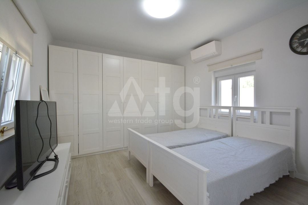 Villa de 4 chambres à Ciudad Quesada - LCP146108 - Photo - 10