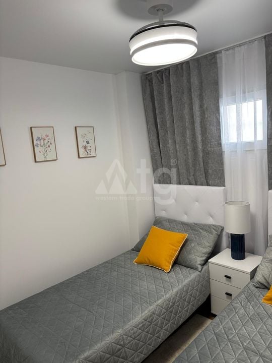 2 bedroom Apartment in Torrevieja - LR146549 - Photo - 10