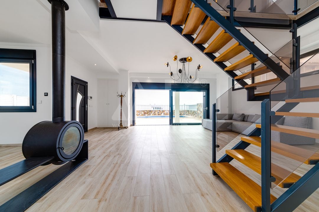 4 bedroom Villa in Torrevieja - CBC37369 - Photo - 7