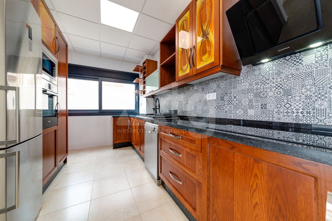 4 bedroom Villa in Torrevieja - CBC37369 - Photo - 15