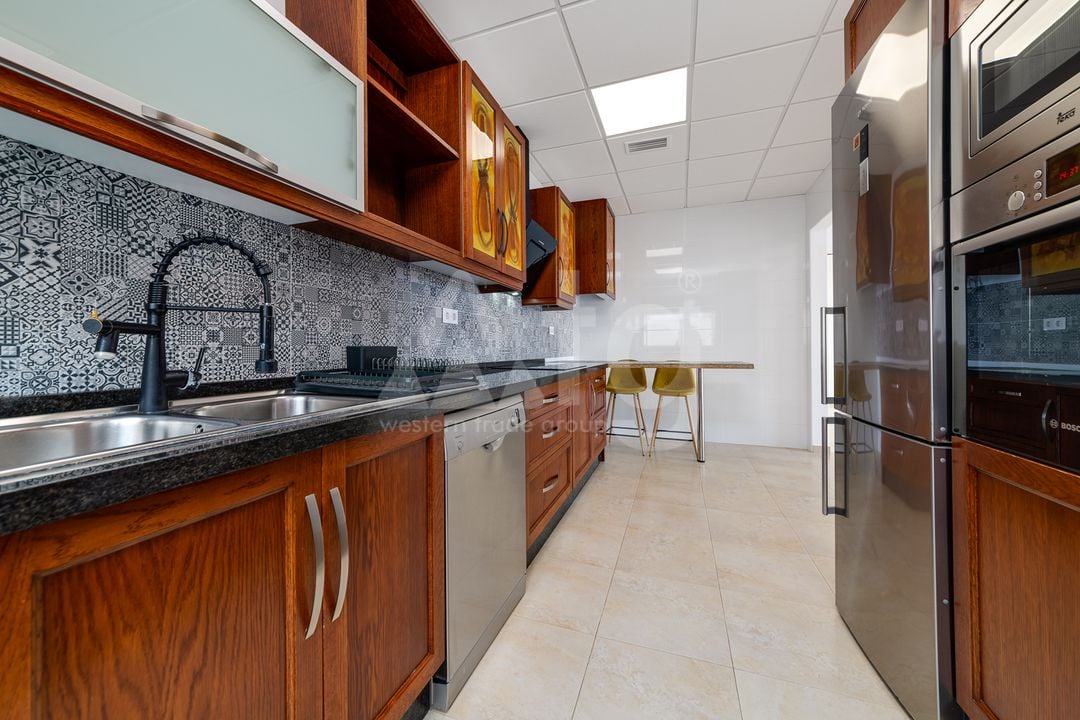 4 bedroom Villa in Torrevieja - CBC37369 - Photo - 16