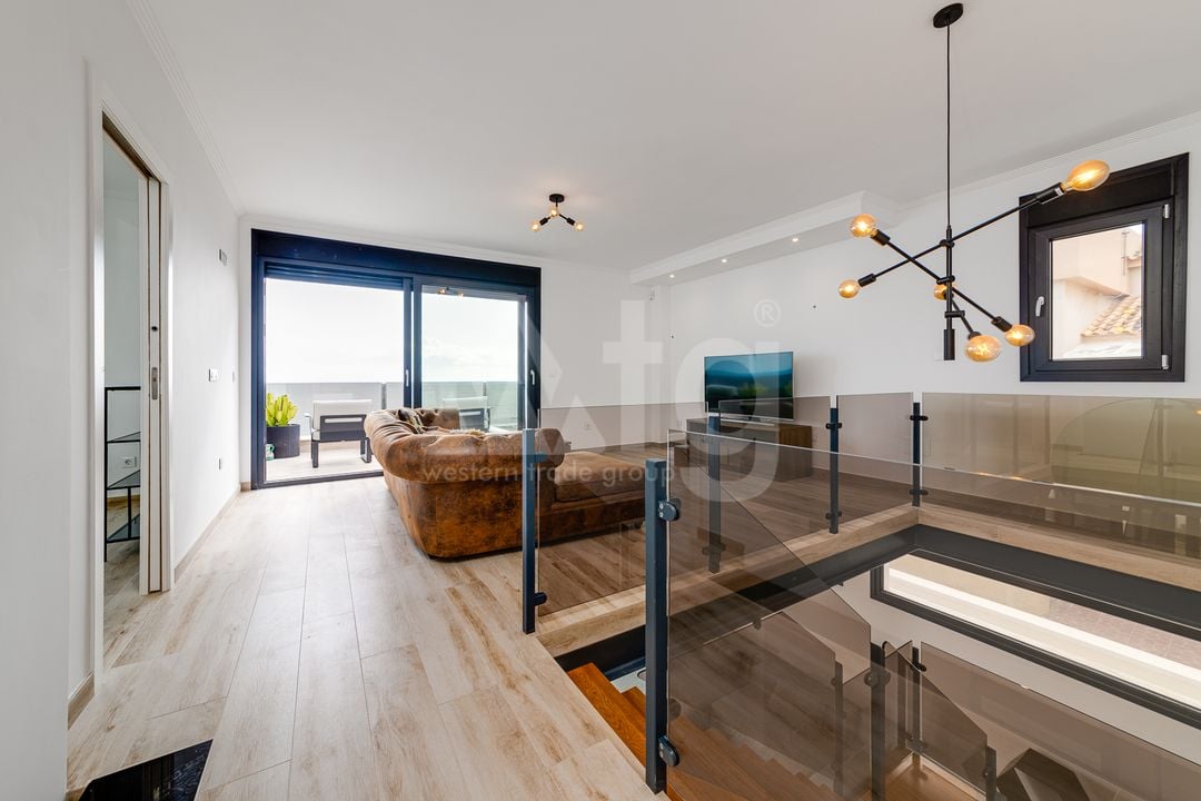 4 bedroom Villa in Torrevieja - CBC37369 - Photo - 18