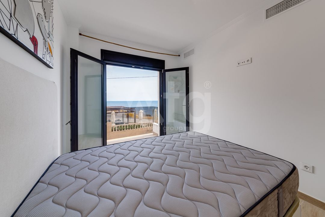 4 bedroom Villa in Torrevieja - CBC37369 - Photo - 26