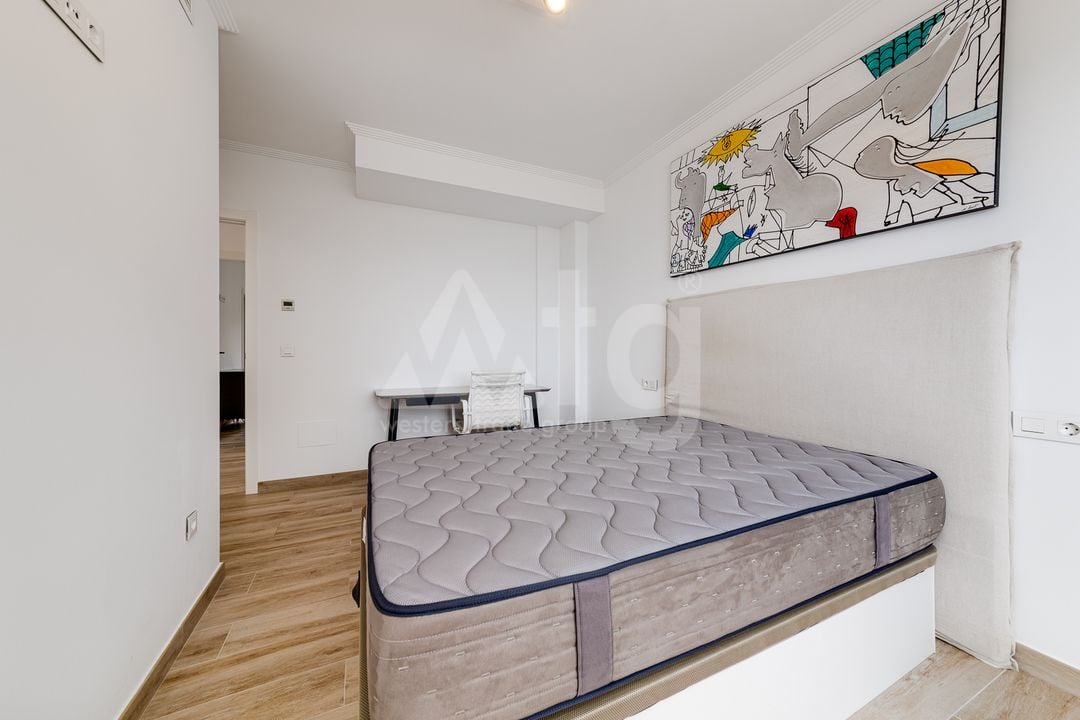 4 bedroom Villa in Torrevieja - CBC37369 - Photo - 27