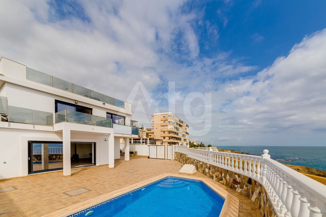 4 bedroom Villa in Torrevieja - CBC37369 - Photo - 1