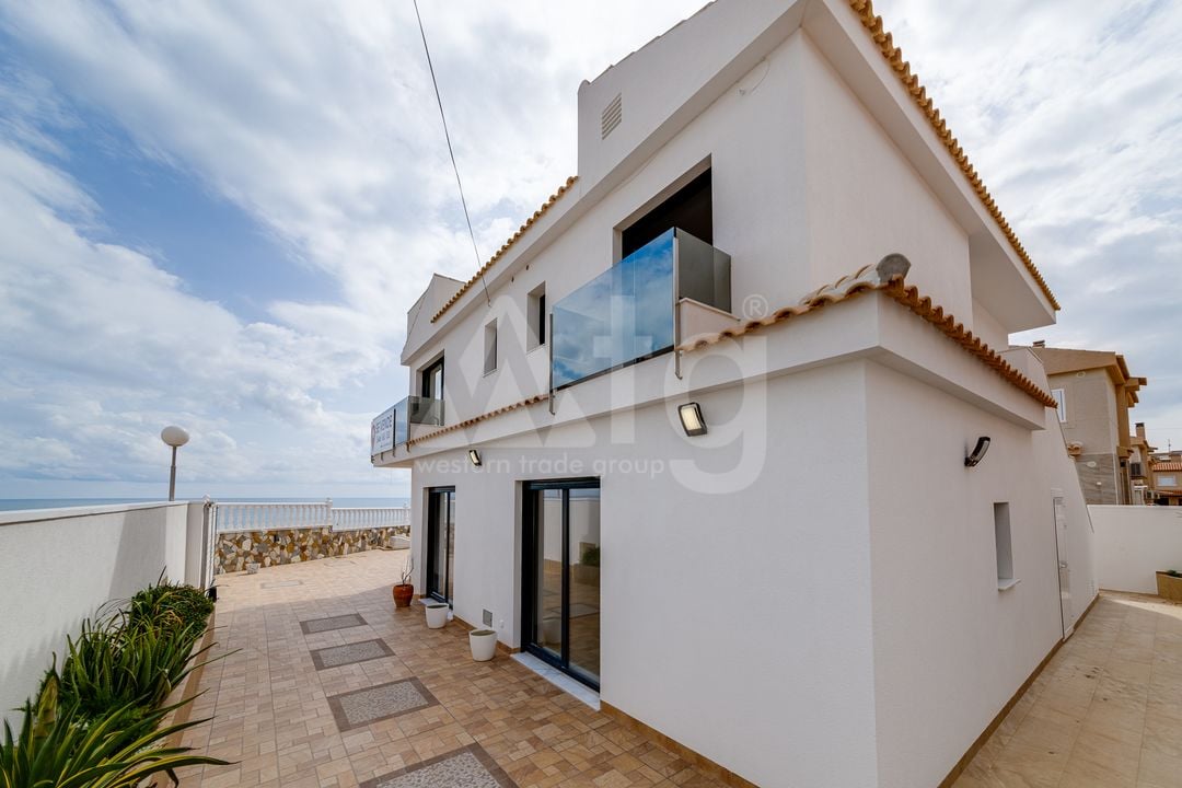4 bedroom Villa in Torrevieja - CBC37369 - Photo - 46