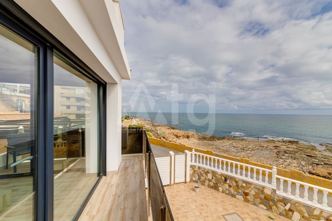 4 bedroom Villa in Torrevieja - CBC37369 - Photo - 41