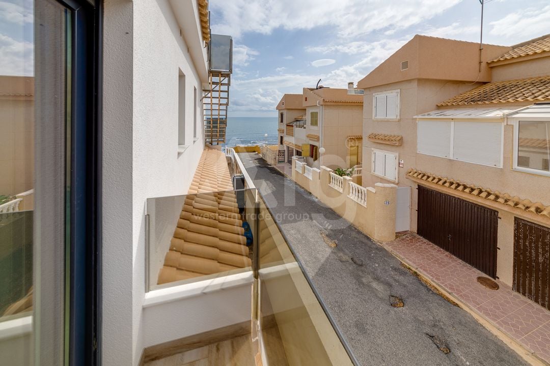 4 bedroom Villa in Torrevieja - CBC37369 - Photo - 42