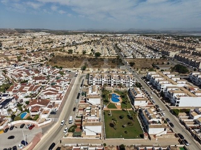 2 bedroom Apartment in Playa Flamenca - VRE146784 - Photo - 19