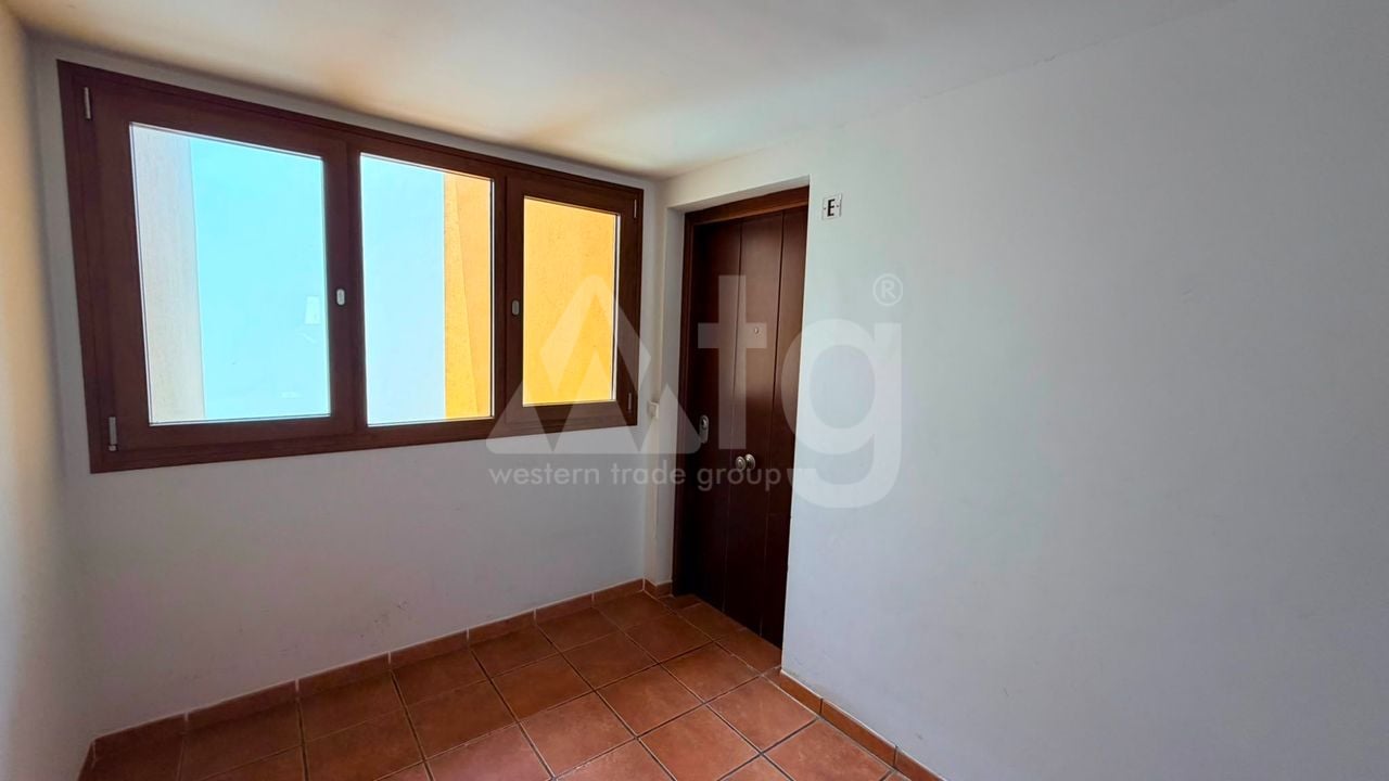 2 bedroom Apartment in Punta Prima - LR146893 - Photo - 14