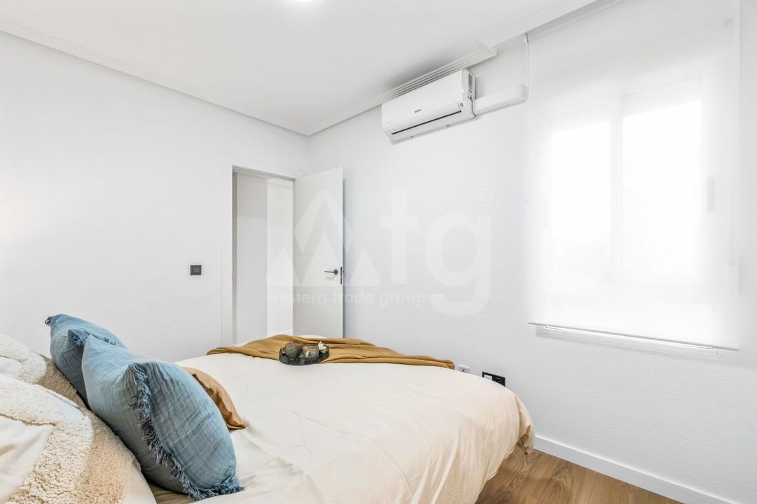 2 bedroom Apartment in Playa Flamenca - VRE146946 - Photo - 16