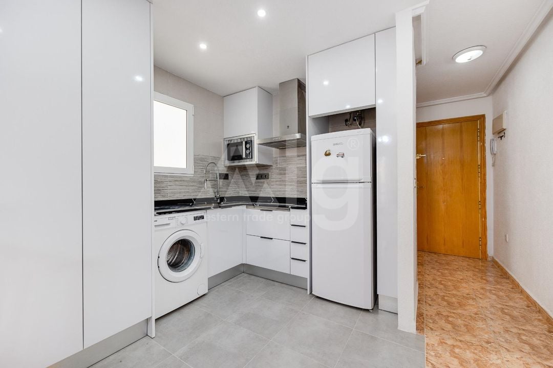 2 bedroom Apartment in Torrevieja - CYM146968 - Photo - 6
