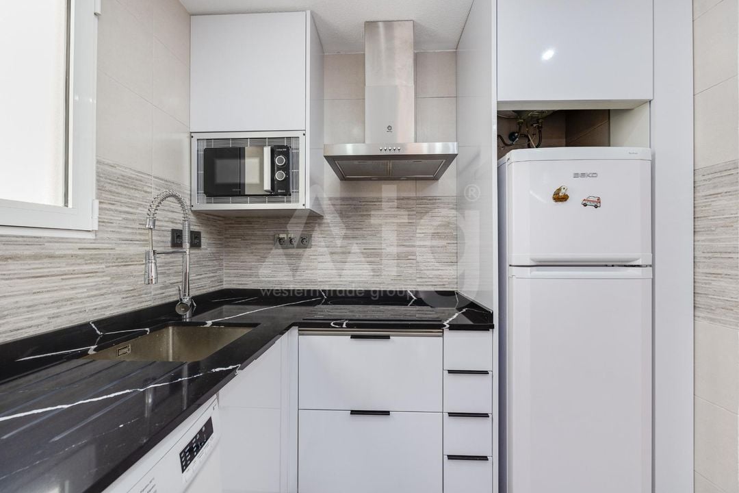 2 bedroom Apartment in Torrevieja - CYM146968 - Photo - 9