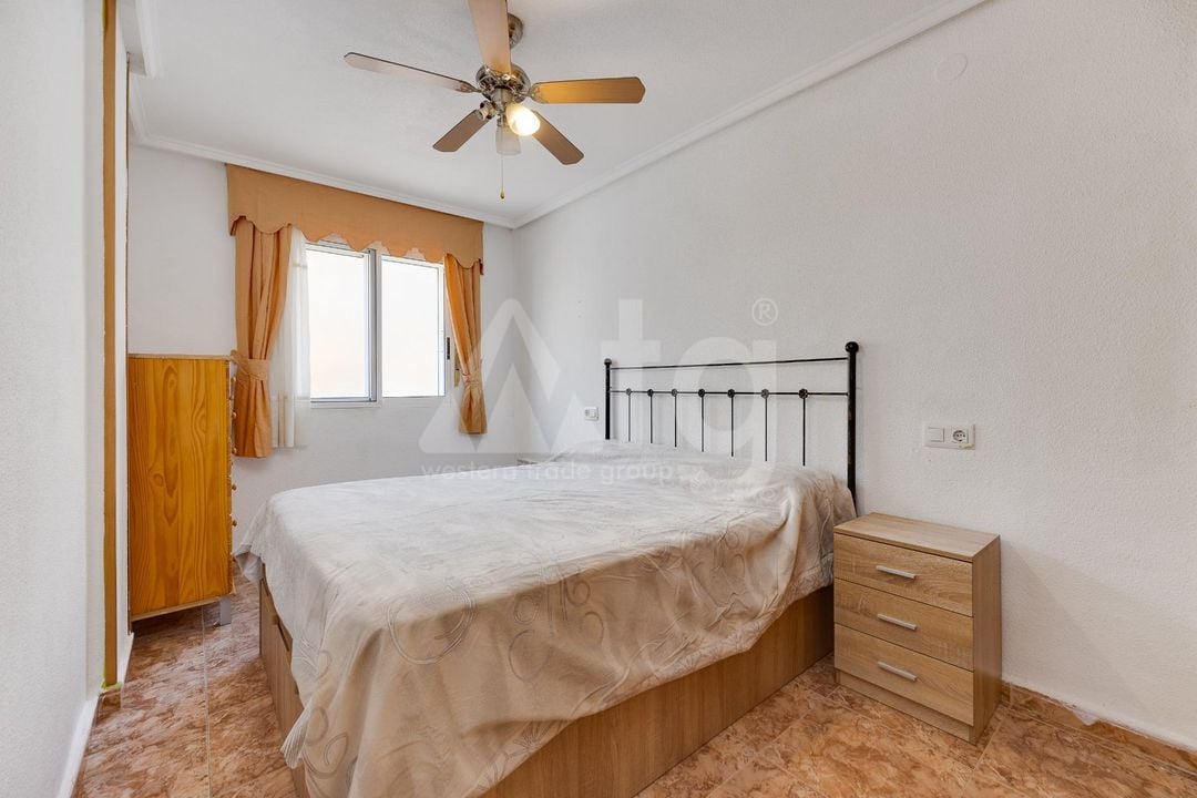 2 bedroom Apartment in Torrevieja - CYM146968 - Photo - 10