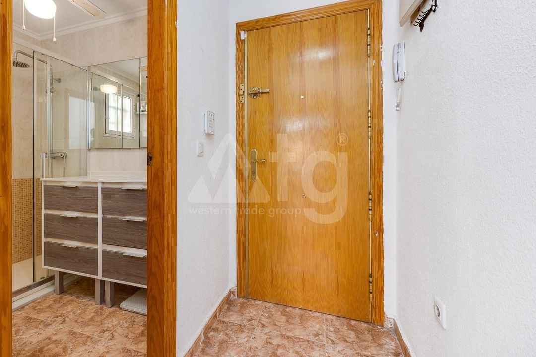 2 bedroom Apartment in Torrevieja - CYM146968 - Photo - 16