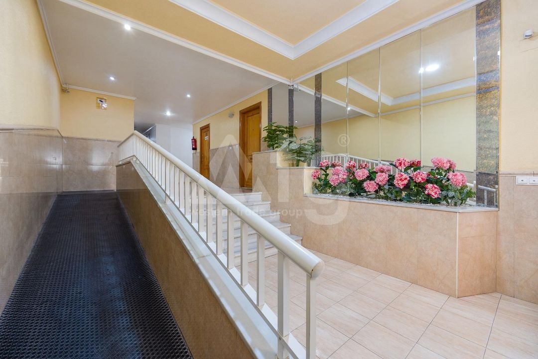 2 bedroom Apartment in Torrevieja - CYM146968 - Photo - 23