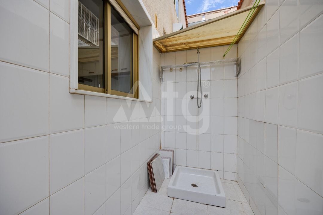 Appartement de 2 chambres à Torrevieja - CYM146969 - Photo - 17