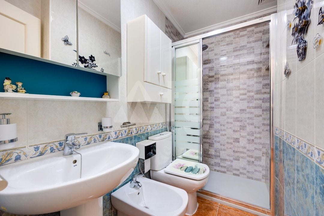 3 bedroom Penthouse in Torrevieja - CYM146971 - Photo - 16
