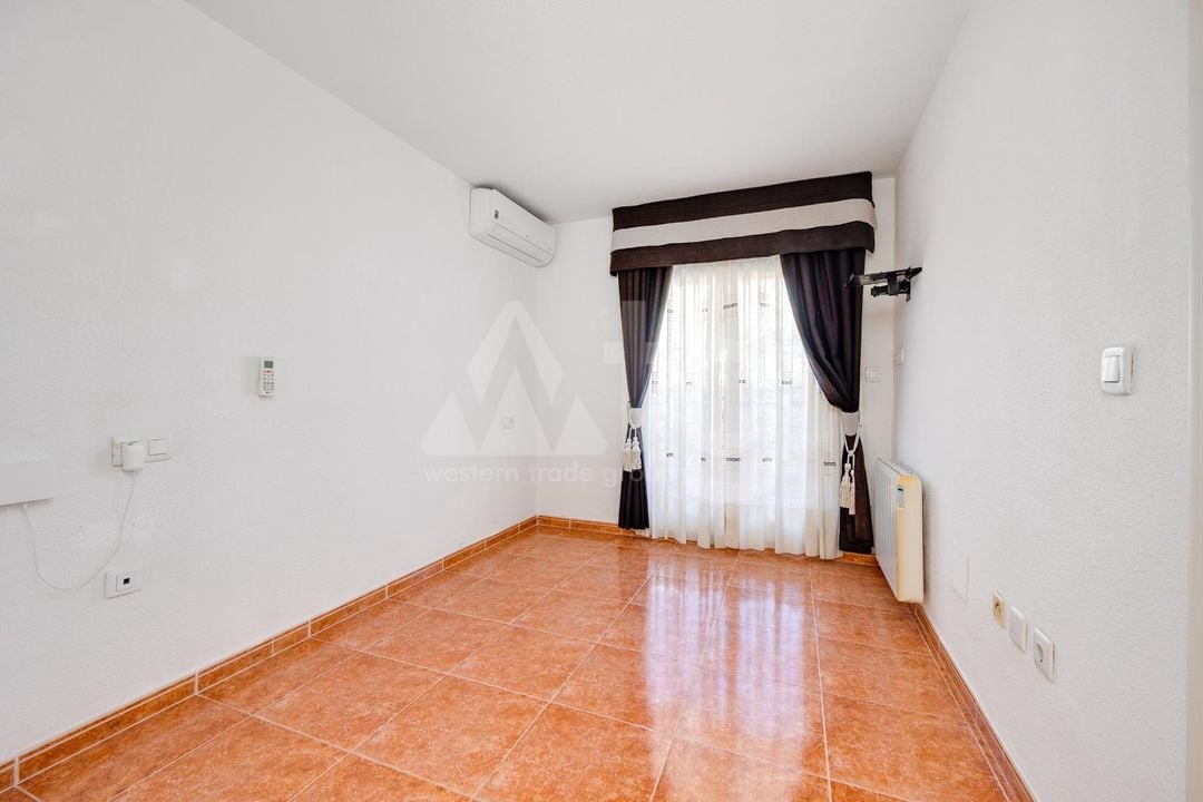 3 bedroom Penthouse in Torrevieja - CYM146971 - Photo - 11