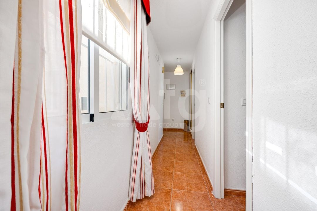 3 bedroom Penthouse in Torrevieja - CYM146971 - Photo - 13