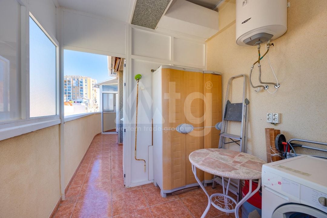 3 bedroom Penthouse in Torrevieja - CYM146971 - Photo - 17